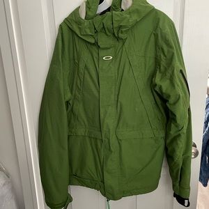 Oakley snowboard/ski jacket - medium